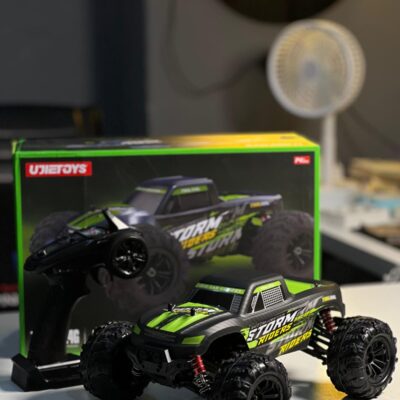 1/16 2.4G 4 Channel Hot Sell 4WD Top Speed RC Car Toy Remote Control Car Drifting for Sale